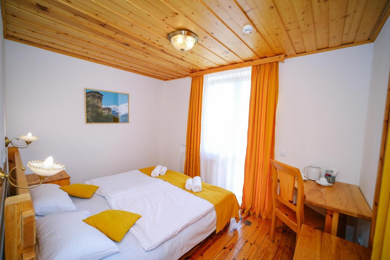 Alpenhaus Kazbegi Hotel & Restaurant Exterior photo